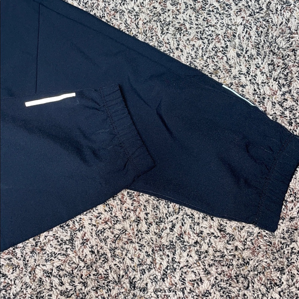 GAP Men's Black Dri Fit Jogger Pants Size Small | NWOT - Picture 3 of 8